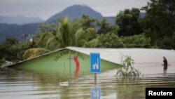 Foto de archivo, una iglesia evangélica sumergida en Pimienta, Honduras, el 5 de noviembre de 2020, tras el paso de la tormenta tropical Eta.