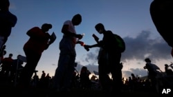 កម្រងរូបភាព៖ ពិធីរំឭកវិញ្ញាណក្ខន្ធលោក George Floyd នៅទីក្រុង Houston រដ្ឋ Texas