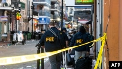 FBI na mestu napada u Nju Orleansu (Foto: Matthew HINTON / AFP)