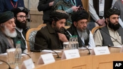 Delegación de los Talibanes en la conferencia internacional celbrada en Moscú, Rusia, el 18 de marzo de 2021.