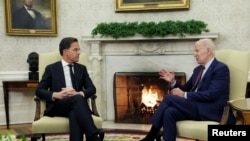 Rais wa Marekani, Joe Biden na waziri mkuu wa Uholanzi, Mark Rutte, walipo kutana White House.