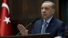Presiden Turki Recep Tayyip Erdogan berbicara di depan parlemen Turki di Ankara, 25 Oktober 2023. (Foto: Adem ALTAN / AFP)