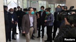 Zhong Nanshan visits the Jinyintan hospital, where the patients with pneumonia caused by the new strain of coronavirus are being treated, in Wuhan, Hubei province, China January 19, 2020. (China Daily via REUTERS)