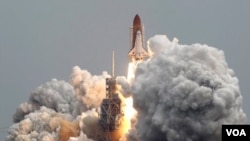 Con el viaje del Atlantis, la NASA pone punto final a su programa espacial.