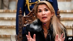 La présidente par intérim de la Bolivie, Jeanine Anez, lors d'une conférence de presse, à La Paz, le 15 novembre 2019.