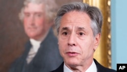 El secretario de Estado de EEUU, Antony Blinken, durante una reunión con el ministro de Exteriores de España, José Manuel Albares, el viernes 10 de mayo de 2024 en Washington. 