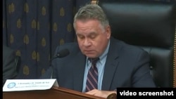 美國國會蘭托斯人權委員會共同主席、共和黨聯邦眾議員史密斯14日在一場有關香港人權的聽證會上發言 （聽證會視頻截圖）