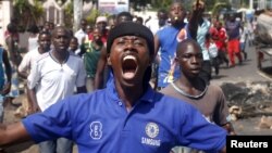 Manifestations contre la candidature du président Pierre Nkurunziza pour un troisième mandat, lundi 18 mai 2015. 