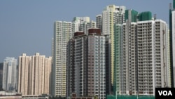 香港特首林鄭月娥在上任一周年前夕公佈6項房屋政策新措施。(美國之音特約記者 湯惠芸拍攝 )