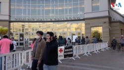 កិច្ចខំប្រឹងប្រែង​ផ្តល់​ជំនួយ​ជួយ​អ្នករួច​ជីវិត​ពី​អគ្គិភ័យ​នៅ​ក្រុង Los Angeles