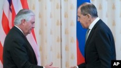 ریاست ٹینیسی کے علاقے مشرقی نیش ول میں تیز ہواؤں سے متعدد عمارتوں اور گاڑیوں کو بھی نقصان پہنچا۔&nbsp;<br />
<br />
<br />
&nbsp;