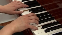 Concert Truck Brings Classical Music from Concert Halls to Downtown Streets