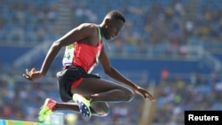 Conseslus Kipruto akiruka kihunzi katika mita 3000