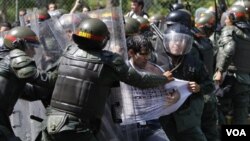 El Observatorio Venezolano de Violencia (OVV) cifró en 17.600 los asesinatos en todo el país durante 2010.