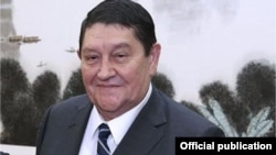 MXX rahbari Rustam Inoyatov