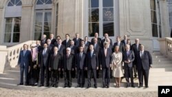 Parijdagi anjuman ishtirokchilari, 16-sentabr, 2014-yil