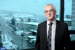 Načelnik Ilijaša Akif Fazlić mogao je ilegalnu gradnju pratiti s prozora svog ureda (Foto: CIN)