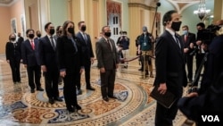 Legisladores entregan al Senado el artículo de enjuiciamiento contra el expresidente Donald Trump, el 2 de febrero de 2021.