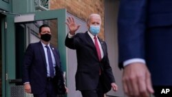 Expertos sostienen que la política exterior hacia la región variará sustancialmente con la llegada del presidente Joe Biden a la Casa Blanca. [Foto AP/ 20 de noviembre de 2020]