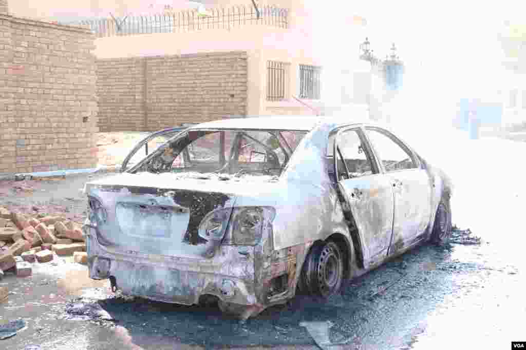 Pokistonning Peshovar shahrida shialar masjidiga jangarilar bostirib kirib, o't ochgan. Kamida 19 kishi halok bo'lgan. 60 odam yarador. Toliblar hujumni amalga oshirganini aytayapti.