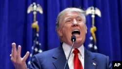 Donald Trump, le grand favori dans les primaires républicaines pour la présidence de novembre