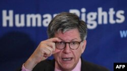 Mkurugenzi wa Human Rights Watch Marekani José Miguel Vivanco, akizungumza na waandishi wa habari.