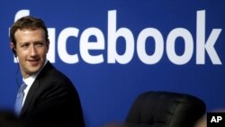 La red social liderada por Mark Zuckerberg asegura desconocer el origen y la identidad de los ciberdelincuentes. 