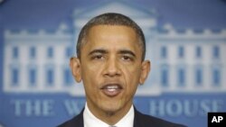 El presidente Barack Obama canceló su agenda de campaña para monitorear de cerca las respuestas tras el paso de Sandy.