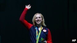 ورجینیا ټریشر - په المپیک ۲۰۱۶ لوبو کې د سرو زرو مډال ګټونکې امریکایۍ