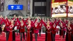 Հոլիվուդում անցկացվել է Սուրբ Ծննդյան ավանդական 92-րդ փառատոնը 