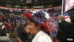 共和党代表大会上的政治时装秀（美国之音杨晨拍摄）