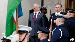 Prezident Mirziyoyev Pentagonda