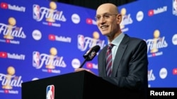 NBA總裁蕭華(Adam Silver)6月2日在NBA總決賽前的新聞發布會上發言。