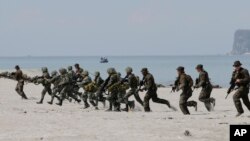 Posle dvogodišnje pauze, prvi ruski putnički avion sleteo na egipatski aerodrom, 20. april, 2018, Luksor. 