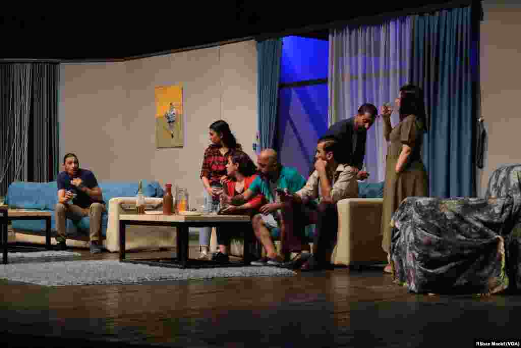 Şanogerîya, Tiştekê Min Ti Neye Veşêrim