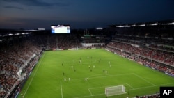 نمایی از استادیوم آئودی شهر واشنگتن که محل بازی‌های تیم فوتبال دی‌سی یونایتد است