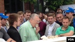 ვლადიმერ ჟირინოვსკი ქართულ ხინკალს დიდხანს ელოდა