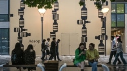 中國年輕人“退保潮”：寧信自己不信國家
