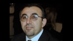 دکتۆر ئازاد مورادیان