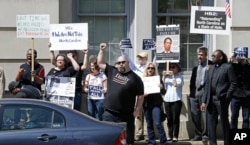Opponents of HB 2 protest at the North Carolina State Capitol in Raleigh on April 11, 2016. (AP)