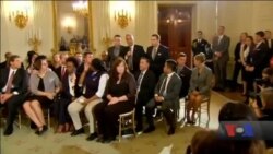 "Скільки ще дітей мають бути розстріляними"? Відео