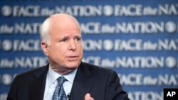 AQSh senatori Jon Makkeyn, respublikachi, Arizona shtatidan