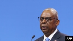 Міністр оборони США Ллойд Остін виступає під час пресконференції у штаб-квартирі НАТО в Брюсселі, 14 червня 2024 р. (Фото: SIMON WOHLFAHRT / AFP)