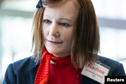 ندین رباتی که شبیه خالق خود است در اجلاس جهانی هوش مصنوعی - ۱۵ تیر ۱۴۰۲