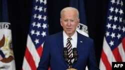 拜登总统2月4日在国务院发表演说,称中国为"最严峻的竞争者" (法新社)