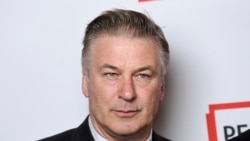 Rust: Alec Baldwin y familia de Halyna Hutchins acuerdan resolver demanda