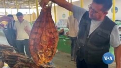 Qoraqalpog'iston: Nukus bozorida 