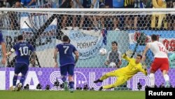 لیونل مسی ضربۀ پنالتی را در دقیقۀ ۳۵ بازی نتوانست به ثمر برساند.