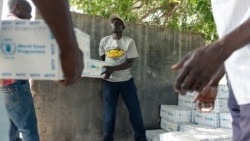 Bathwele Nzima Abantu Emadolobheni Okulabafika 2.2 Million Abalambayo