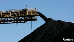 澳大利亞一處煤炭出口運輸點（路透社2008年2月20日）
